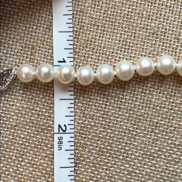 14k Freshwater Pearl Necklace - Picture 6 of 6
